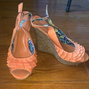 Cork wedges